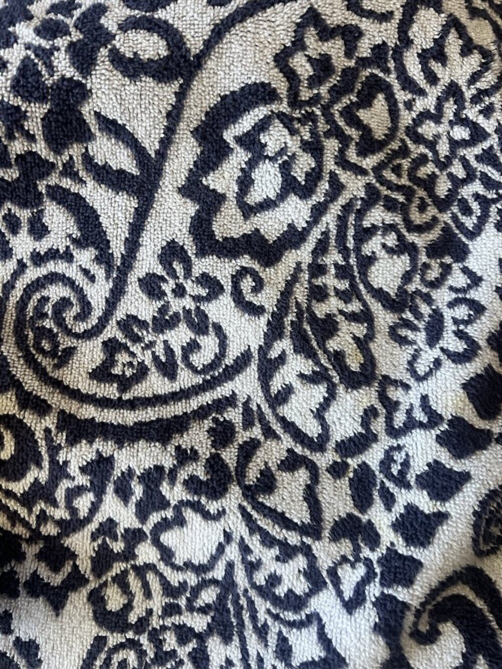 RALPH LAUREN Large Bath Towel 100% Cotton Navy Blue White Paisley 28"W x 54"L - Picture 2 of 16